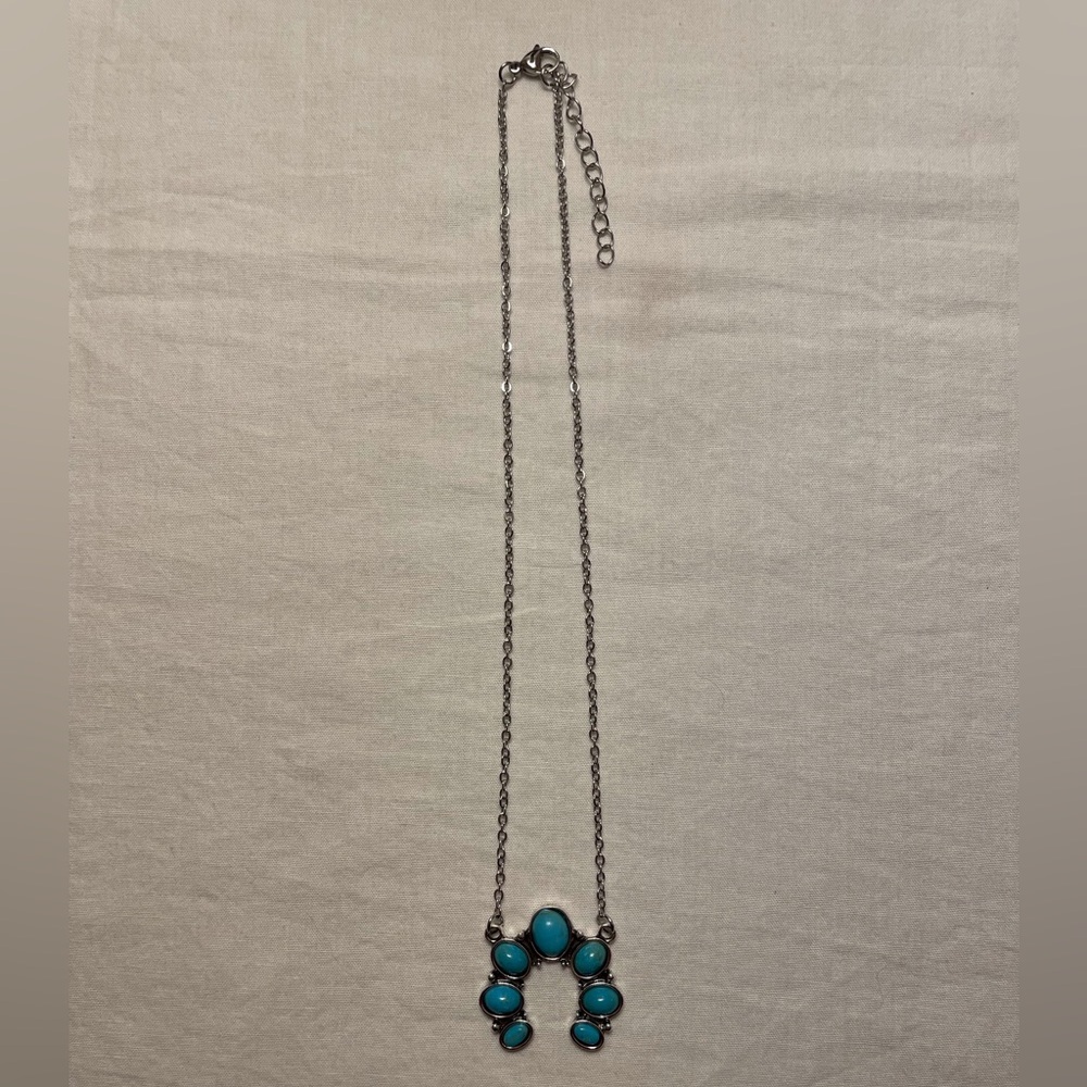 Faux Turquoise Cluster Necklace - Picture 4 of 9